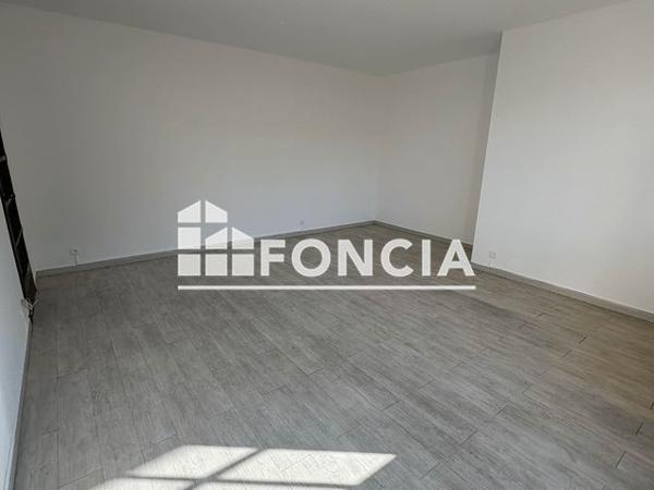 Location Appartement 2 pièces 55.21 m² - 115 CHEMIN DE CORBAZ Collonges Sous Saleve 74160