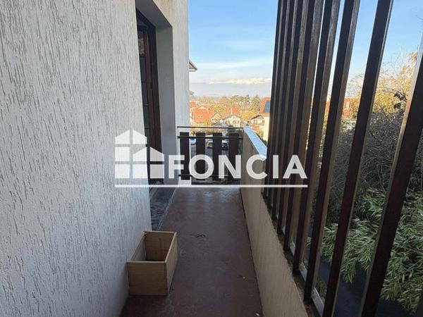 Location Appartement 2 pièces 55.21 m² - 115 CHEMIN DE CORBAZ Collonges Sous Saleve 74160