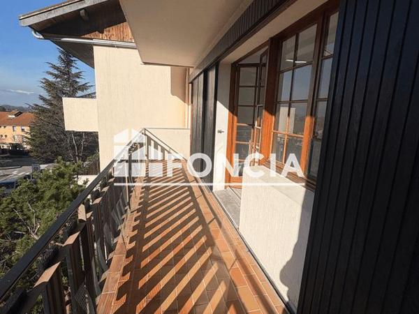 Location Appartement 2 pièces 55.21 m² - 115 CHEMIN DE CORBAZ Collonges Sous Saleve 74160
