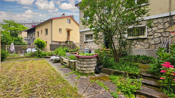 Maison Noisy Le Sec  maison de 4 pièces 61.22 m2 avec terrasse, jardin et combles