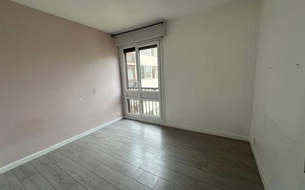 Appartement à vendre    6 pièces • 110 m2 Ris-Orangis