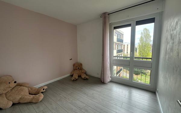 Appartement à vendre    6 pièces • 110 m2 Ris-Orangis