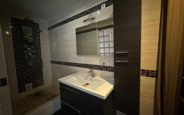 Appartement à vendre    6 pièces • 110 m2 Ris-Orangis