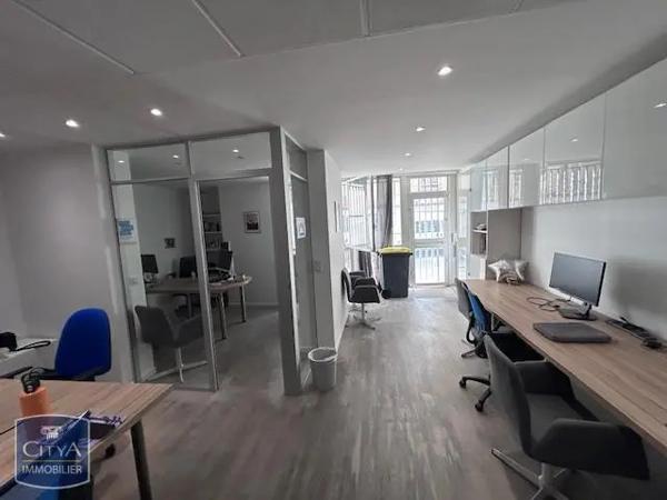 Local commercial à vendre 116.3m²