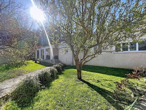 EXCLUSIVITE - MAISON DE 140 M² SUR 723 M² DE TERRAIN