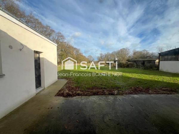 Maison de plain-pied de 155 m² avec patio