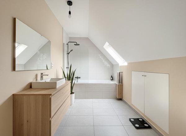Maison 5 pièces de 110 m2 - Emplacement