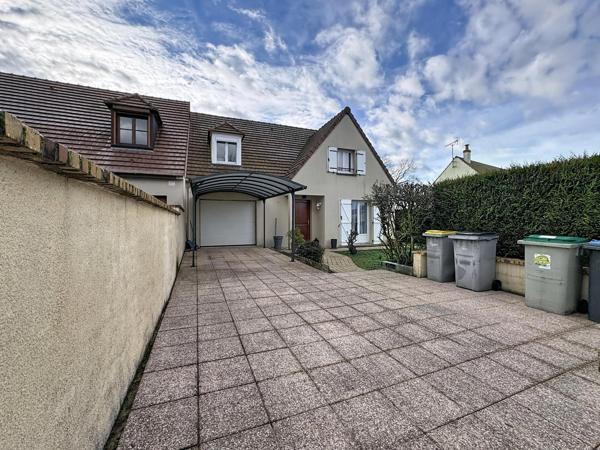 Maison 5 pièces de 110 m2 - Emplacement