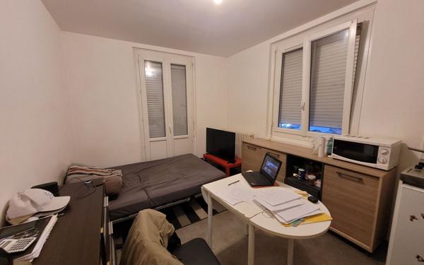 Immeuble à vendre    12 pièces • 180 m2 Amiens