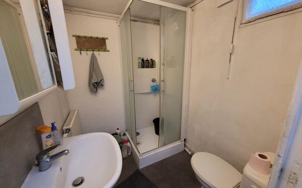 Immeuble à vendre    12 pièces • 180 m2 Amiens