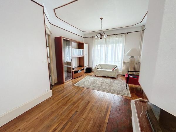 Maison centre ville 5 chambres et jardin