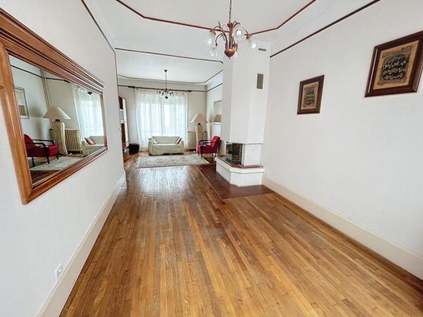 Maison centre ville 5 chambres et jardin