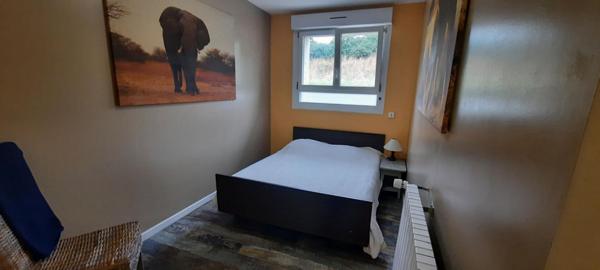 Longère rénovée et terrains