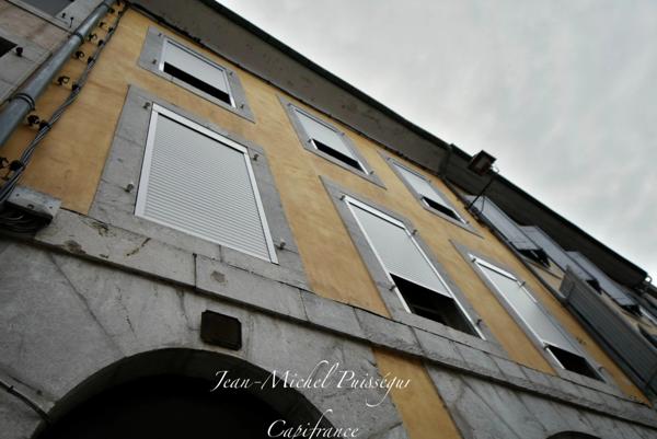 Immeuble 220m2 à Vendre à SAINT GAUDENS (31), Centre-ville, 5 Appartements, Jardin