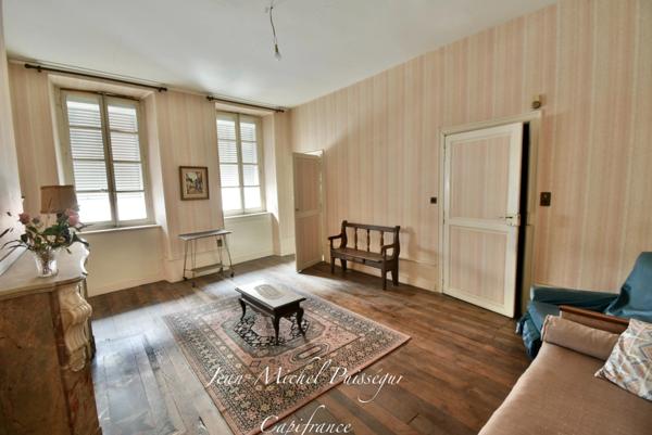 Immeuble 220m2 à Vendre à SAINT GAUDENS (31), Centre-ville, 5 Appartements, Jardin