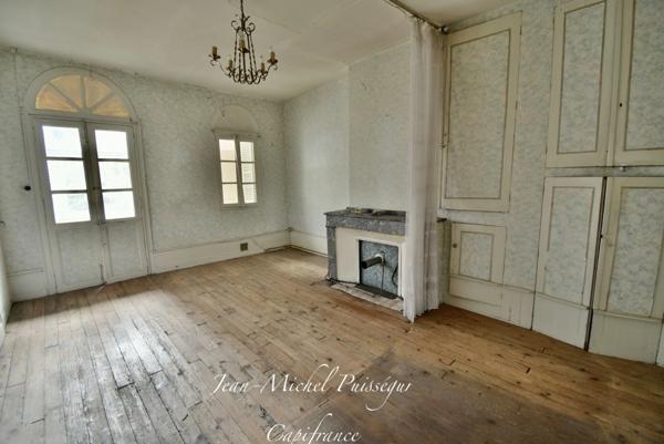 Immeuble 220m2 à Vendre à SAINT GAUDENS (31), Centre-ville, 5 Appartements, Jardin