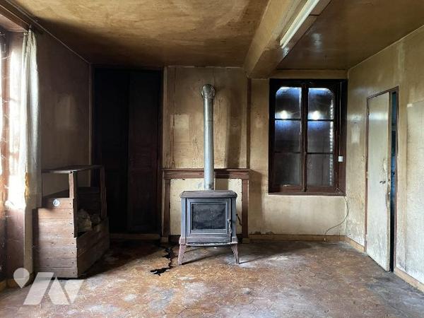 MAISON ANCIENNE A RENOVER