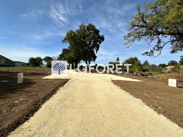 Achat terrain près de GEMOZAC - 412 m² - 39 200 €