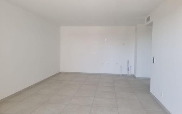 Appartement à vendre    3 pièces • 68,30 m2 Saint-Laurent-du-Var