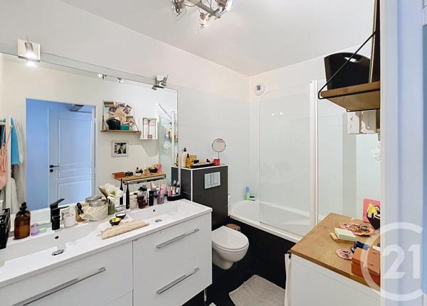 Appartement F4 à vendre  4 pièces - 89,35 m 2   LA GARENNE COLOMBES  - 92