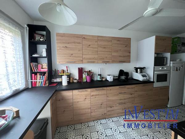 LOCATION T4 , Oullins LOCATION T4 , Oullins