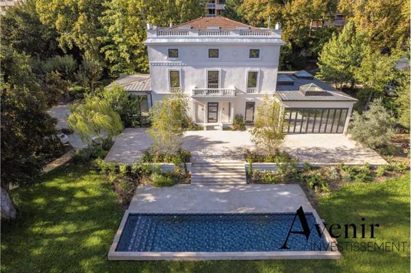 PROPRIETE DE PRESTIGE - 562 M2 - PARC 6640 M2 - PISCINE Lyon PROPRIETE DE PRESTIGE - 562 M2 - PARC 6640 M2 - PISCINE Lyon