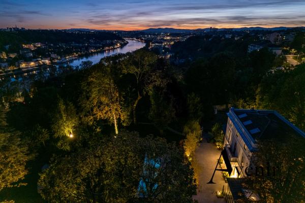 PROPRIETE DE PRESTIGE - 562 M2 - PARC 6640 M2 - PISCINE Lyon PROPRIETE DE PRESTIGE - 562 M2 - PARC 6640 M2 - PISCINE Lyon