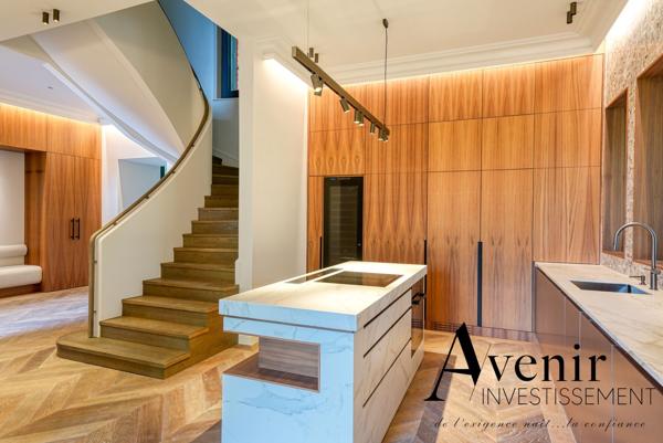 PROPRIETE DE PRESTIGE - 562 M2 - PARC 6640 M2 - PISCINE Lyon PROPRIETE DE PRESTIGE - 562 M2 - PARC 6640 M2 - PISCINE Lyon