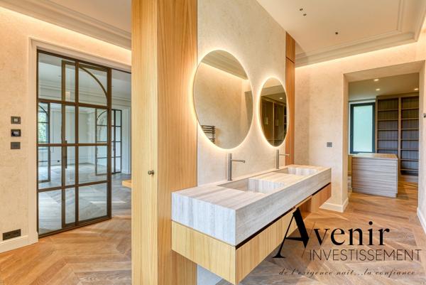 PROPRIETE DE PRESTIGE - 562 M2 - PARC 6640 M2 - PISCINE Lyon PROPRIETE DE PRESTIGE - 562 M2 - PARC 6640 M2 - PISCINE Lyon