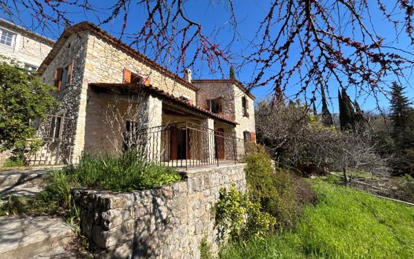 Maison à vendre    4 pièces • 101,41 m2 Grasse