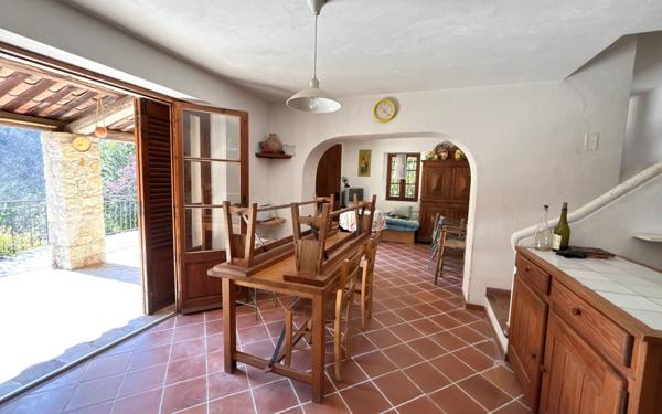 Maison à vendre    4 pièces • 101,41 m2 Grasse