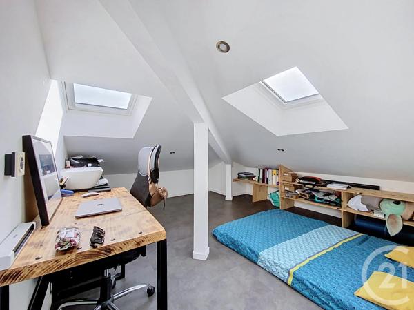 Appartement T3 à vendre  4 pièces - 61,42 m 2   LE PUY EN VELAY  - 43