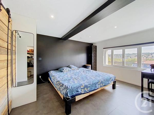 Appartement T3 à vendre  4 pièces - 61,42 m 2   LE PUY EN VELAY  - 43