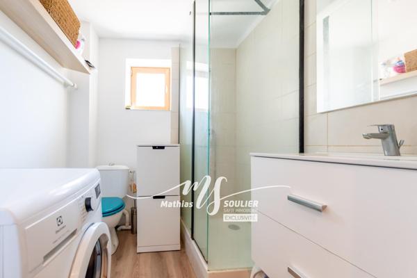 Appartement T3 de 64,5 m² rénové centre Jouques