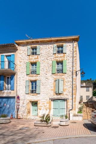 Appartement T3 de 64,5 m² rénové centre Jouques