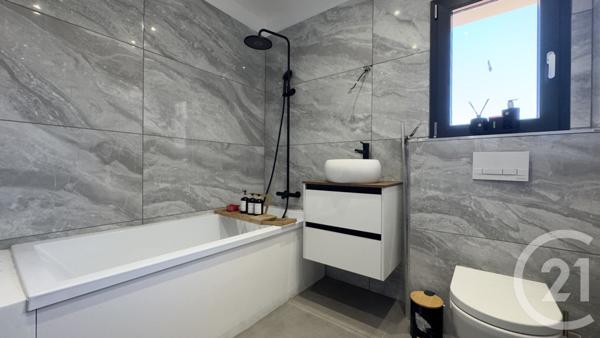 Maison à vendre  5 pièces - 105,55 m2 LA SAULCE - 05