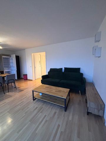 Appartement Fresnes 3 pièce(s) 59.75 m2 Meublé