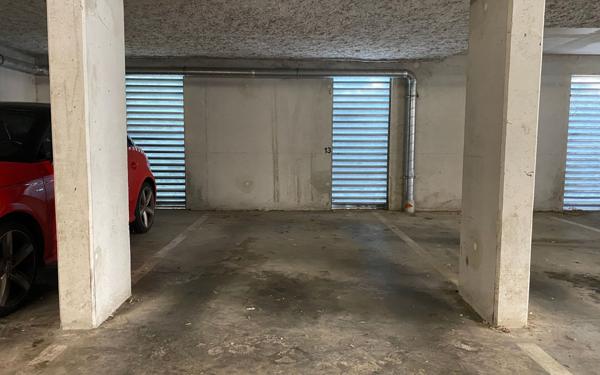 Stationnement à vendre    12 m2 Castelnau-le-Lez