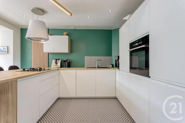 Maison à vendre  7 pièces - 127,62 m 2   RUMILLY  - 74