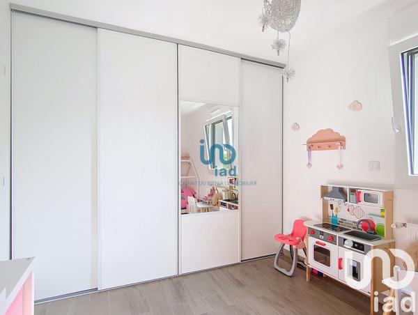 Maison 5 pièces de 98 m² à Fontenay-Trésigny (77610)