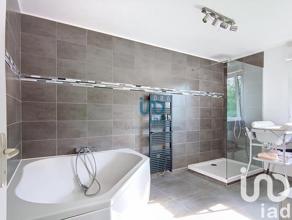 Maison 5 pièces de 98 m² à Fontenay-Trésigny (77610)