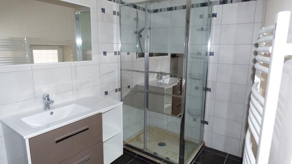 Nogent (52800) Immeuble locatif en très bon état de 4 logements