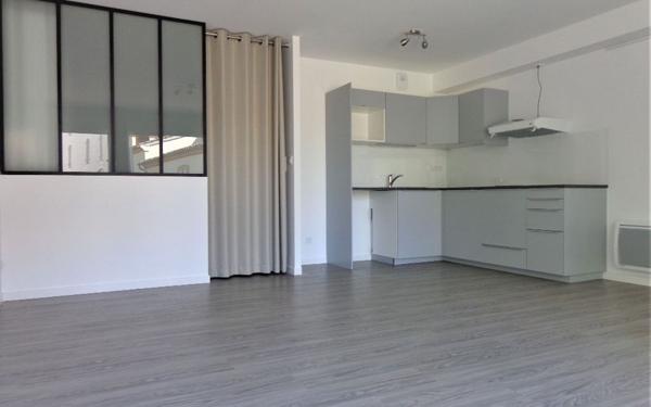 Appartement à louer    2 pièces •  Aire-sur-l'Adour