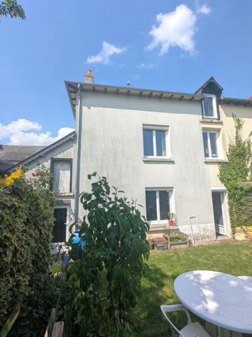 Bédée (35137) Maison de ville avec jardin