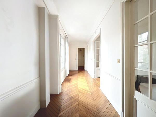 Magnifique 4 pièces de 106m² avec chambre de bonne
