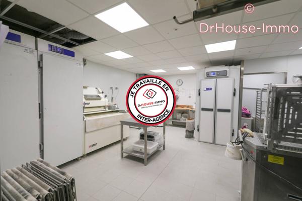 Commerce à vendre 3 pièces de 199 m²