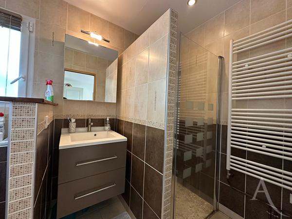 Grande maison 5 chambres à Berry-Bouy !