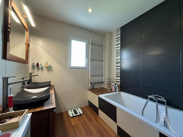 Grande maison 5 chambres à Berry-Bouy !