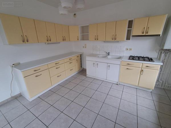 Appartement à louer à Bourg-en-Bresse dans l'Ain (01000), ref : 01083-L135