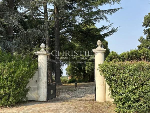 Region Saint-Emilion- Élégant château familial, facile à gérer